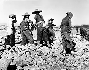 China Prints: Chinese women building a railroad by hand