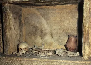 Neolithic Prints: Cista burial, belonging to El Argar culture