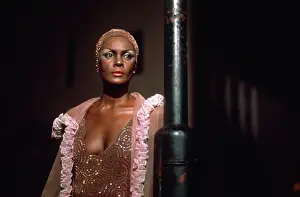Movpor11 Prints: CLEOPATRA JONES AND THE CASINO OF GOLD, Tamara Dobson, 1975