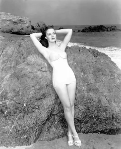 Beach Prints: Columbia starlet Dorothy Hart, 1948