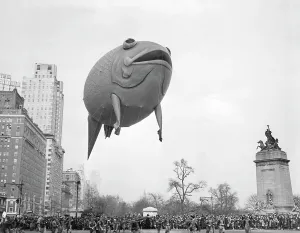 Thanksgiving Prints: Columbus Circle: The Macy's Thanksgiving Day Parade