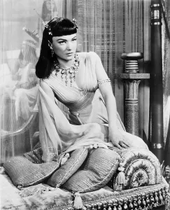 Images Dated 30th April 2014: THE TEN COMMANDMENTS, Anne Baxter, 1956