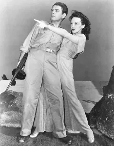 Muni Prints: COMMANDOS STRIKE AT DAWN, from left: Paul Muni, Anna Lee, 1942