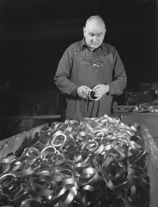 Images Dated 13th May 2008: Conversion, copper and brass processing, gaging copper rotating bands