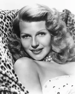 Images Dated 29th March 2013: COVER GIRL, Rita Hayworth, 1944