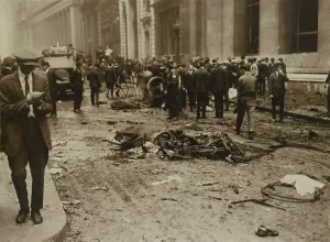 Wall Street Prints: Crowd gathered behind a dead horse after the Wall Street Bombing