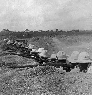 Aiming Prints: Cubans soldiers in their trenches in Pinar del Rio