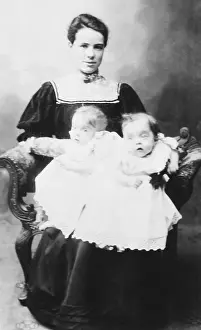 Vaudeville Prints: Daisy Hilton and Violet Hilton