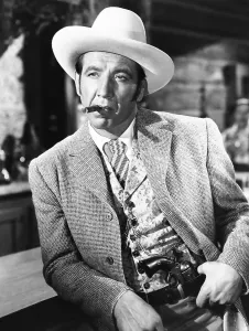 Images Dated 8th June 2015: DAKOTA, Mike Mazurki, 1945