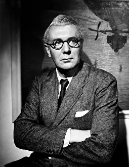Jsx 55 Prints: THE DAM BUSTERS, (aka THE DAMBUSTERS), Michael Redgrave, 1955