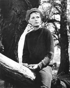 Images Dated 21st June 2013: A DANDY IN ASPIC, Mia Farrow, 1968
