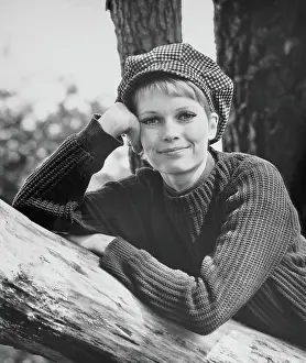 Farrow Prints: A DANDY IN ASPIC, Mia Farrow, 1968