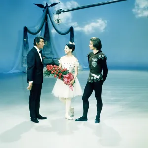 Martin Prints: THE DEAN MARTIN SHOW, from left: Dean Martin