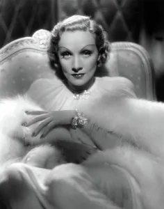 Story Fur Prints: DESIRE, Marlene Dietrich, 1936
