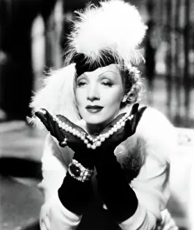 Plume Prints: DESIRE, Marlene Dietrich, 1936