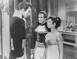 DESIREE, from left: Michael Rennie, Marlon Brando, Jean Simmons, 1954, TM & Copyright 20th Century Fox Film Corp./courtesy Everett Collection