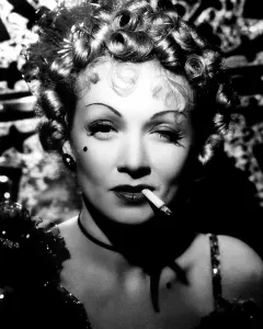 DESTRY RIDES AGAIN, Marlene Dietrich, 1939