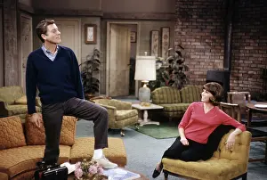 1960s Fashion Prints: THE DICK VAN DYKE SHOW, from left: Dick Van Dyke, Mary Tyler Moore, (1965), 1961-1966