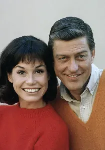 Mary Tyler Prints: THE DICK VAN DYKE SHOW, from left: Mary Tyler Moore, Dick Van Dyke, (1966), 1961-1966