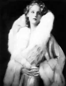 Brigitte Prints: DIE WUNDERBARE LUGE DER NINA PETROWNA, Brigitte Helm, 1929