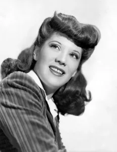 Dinah Prints: Dinah Shore, portrait ca. 1943
