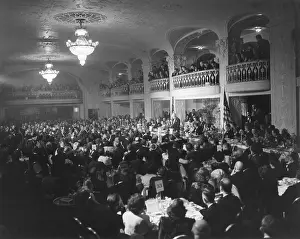 Lcgr1411 Prints: Dinner honoring President Harry Truman and Vice President-elect Alben Barkley