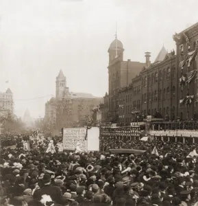Riot Prints: Disorderly crowd at the Suffragette parade in Washington