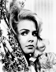 Spying Prints: DOCTOR, YOU'VE GOT TO BE KIDDING!, Sandra Dee, 1967