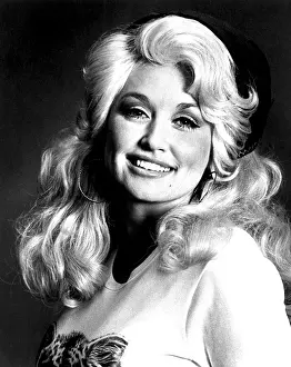 Dolly Prints: Dolly Parton in the 1970s. Courtesy: CSU Archives / Everett Collection