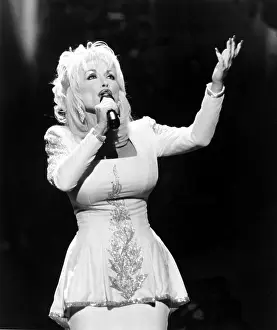 Dolly Prints: Dolly Parton, 1990s.. Courtesy: CSU Archives / Everett Collection