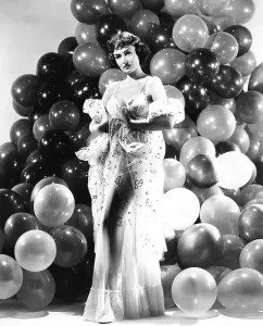 Balloons Prints: Donna Reed, 1954