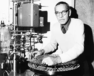 Viruses Prints: Dr. Alfred D. Hershey, 60, awarded 1969 Nobel Prize for Medicine. Oct. 16, 1969. Dr