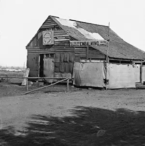Images Dated 16th July 2008: Dr. Bunnell's embalming establishment in the field, Army of the James, 1861-1869