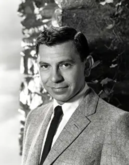 Movpor15 Prints: DRAGNET, director and star Jack Webb, 1954. ph: Bert Six / courtesy Everett Collection