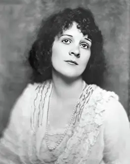 Griffith Prints: DREAM STREET, Carol Dempster, 1921