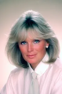 DYNASTY, Linda Evans, (1984), 1981-89