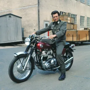 WHERE EAGLES DARE, Clint Eastwood, 1968 whereeaglesdare1968-fsct003(whereeaglesdare1968-fsct003)