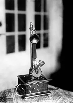 Technology Prints: An early telephone, 1913.. Courtesy: CSU Archives / Everett Collection