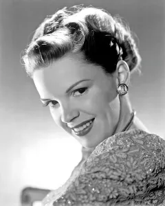 Images Dated 23rd October 2006: EASTER PARADE, Judy Garland, 1948