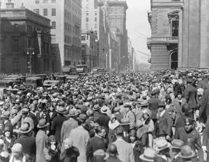 Holidays Prints: Easter Sunday crowd on Fifth Avenue
