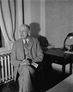Painters Prints: Edward Hopper, American realist artist. Ca. 1937. (BSLOC_2013_8_241)
