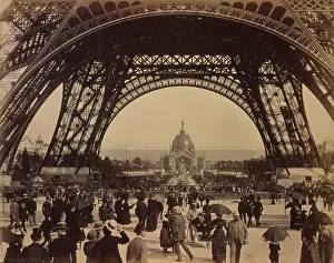 Worlds Fair Prints: Eiffel Tower, view toward the Central Dome