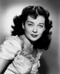 Peasant Blouse Prints: EL PASO, Gail Russell, 1949
