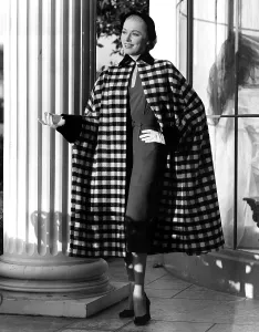 Cape Prints: ELEANOR PARKER wearing a checkered cloak coat