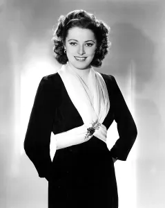 Eleanor Prints: ELEANOR PARKER wearing two yards of chiffon as a scarf