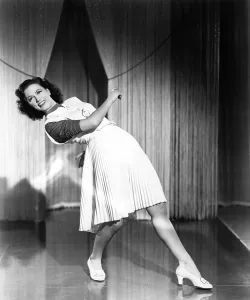 Dress Prints: Eleanor Powell, circa early 1940s