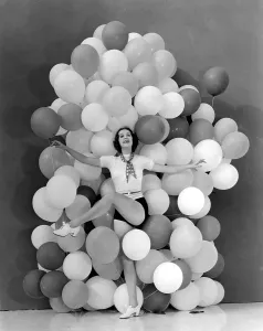 Eleanor Prints: ELEANOR POWELL, portrait