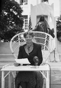 Lcgr1306 Prints: Eleanor Roosevelt broadcasting from Red Cross headquarters