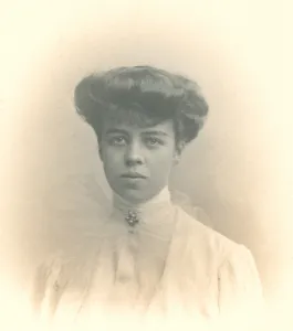 Hair Styles Prints: Eleanor Roosevelt's coming out portrait taken when she was 18 years old