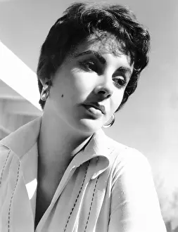 1950s Hairstyles Prints: Elizabeth Taylor, ca. 1954